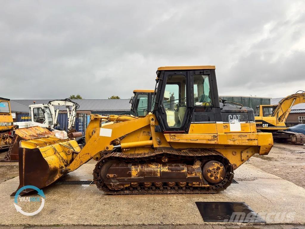 CAT 953C Верижен товарач