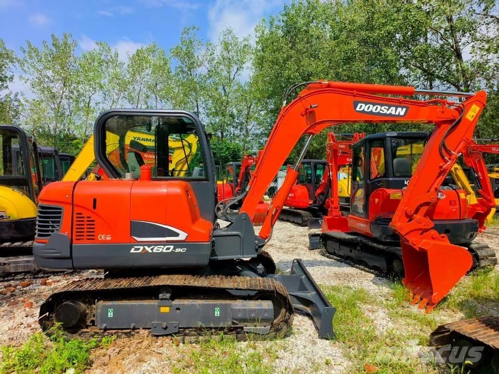 Doosan DX 60 Верижен екскаватор