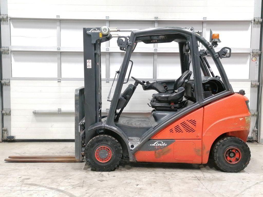 Linde H25T-01 Камиони с АГУ