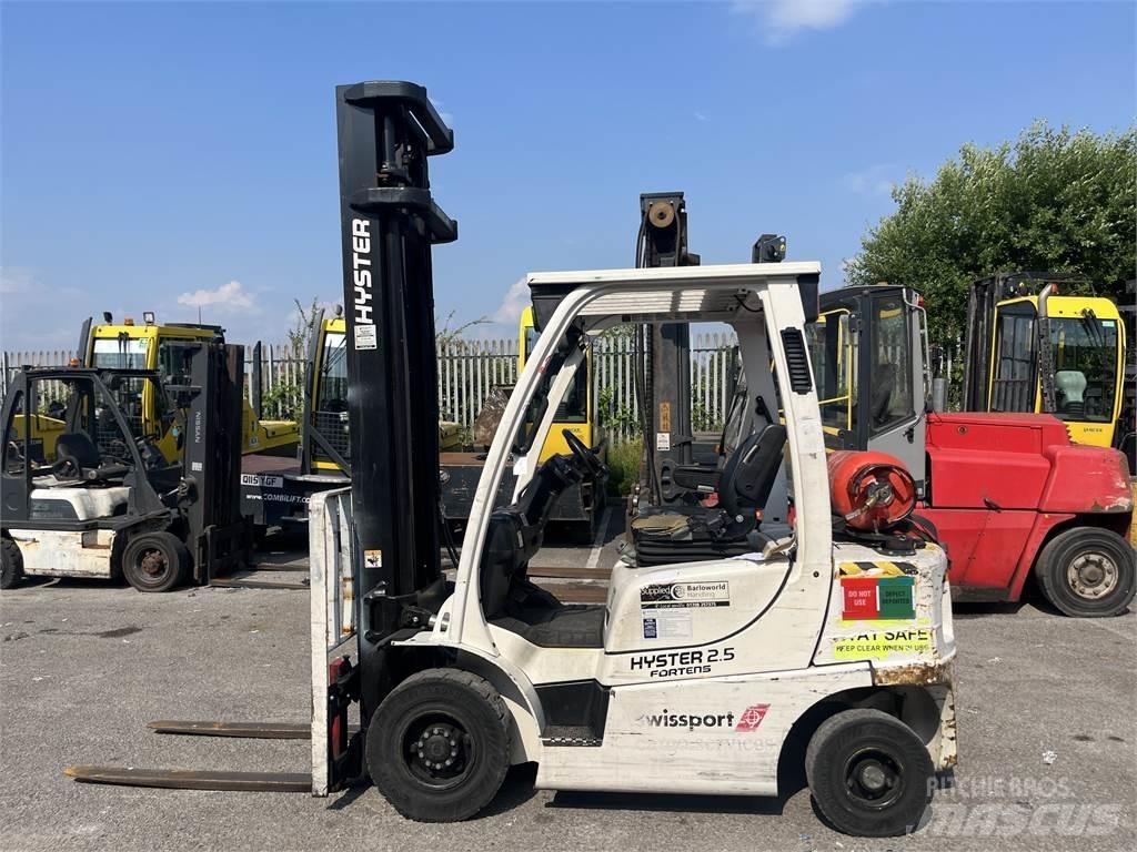 Hyster H2.5FT Камиони с АГУ