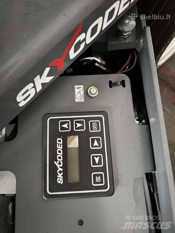SkyJack SJ4732 Ножични работни платформи