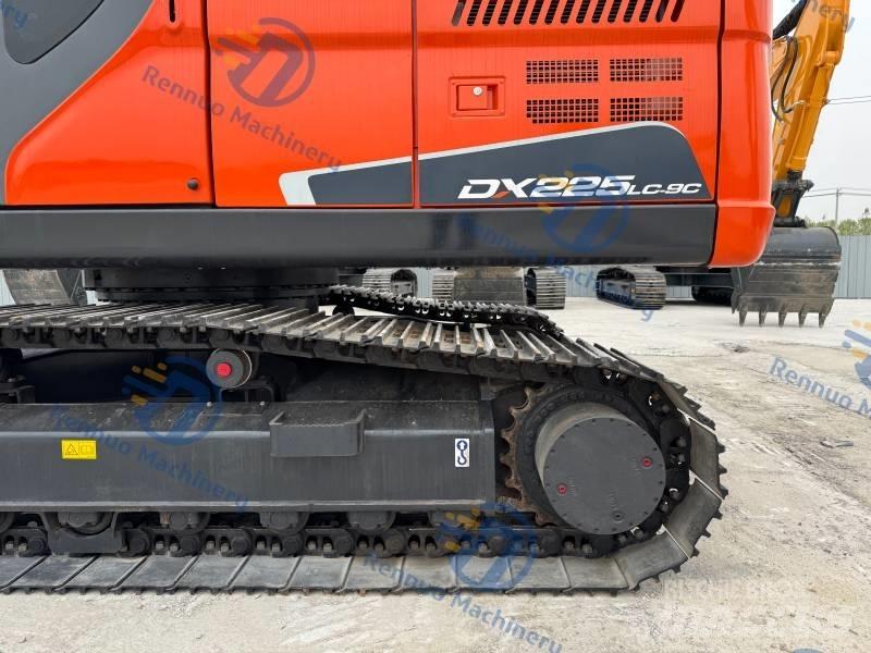 Doosan DX 225 LC-9C Верижен екскаватор