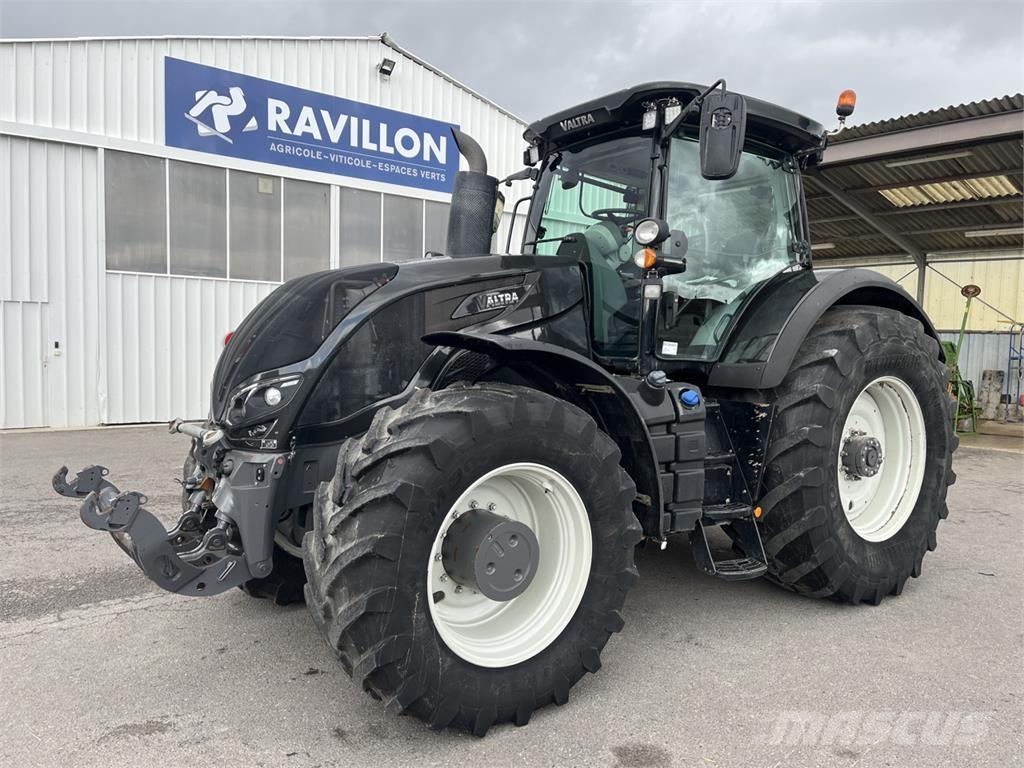 Valtra S374 Трактори