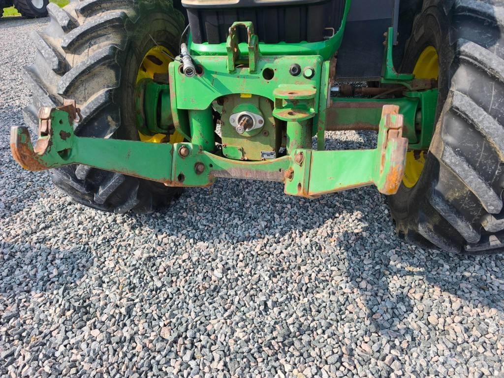 John Deere 6920 Трактори