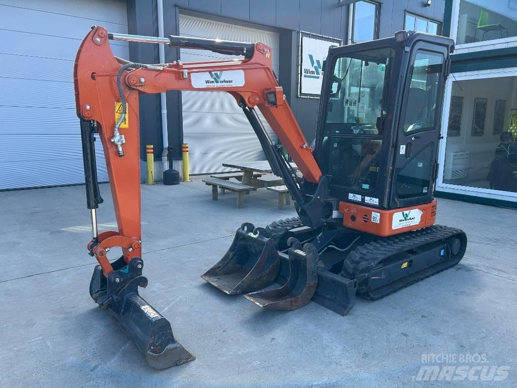 Hitachi ZX 26 U-6 Мини екскаватори < 7 т