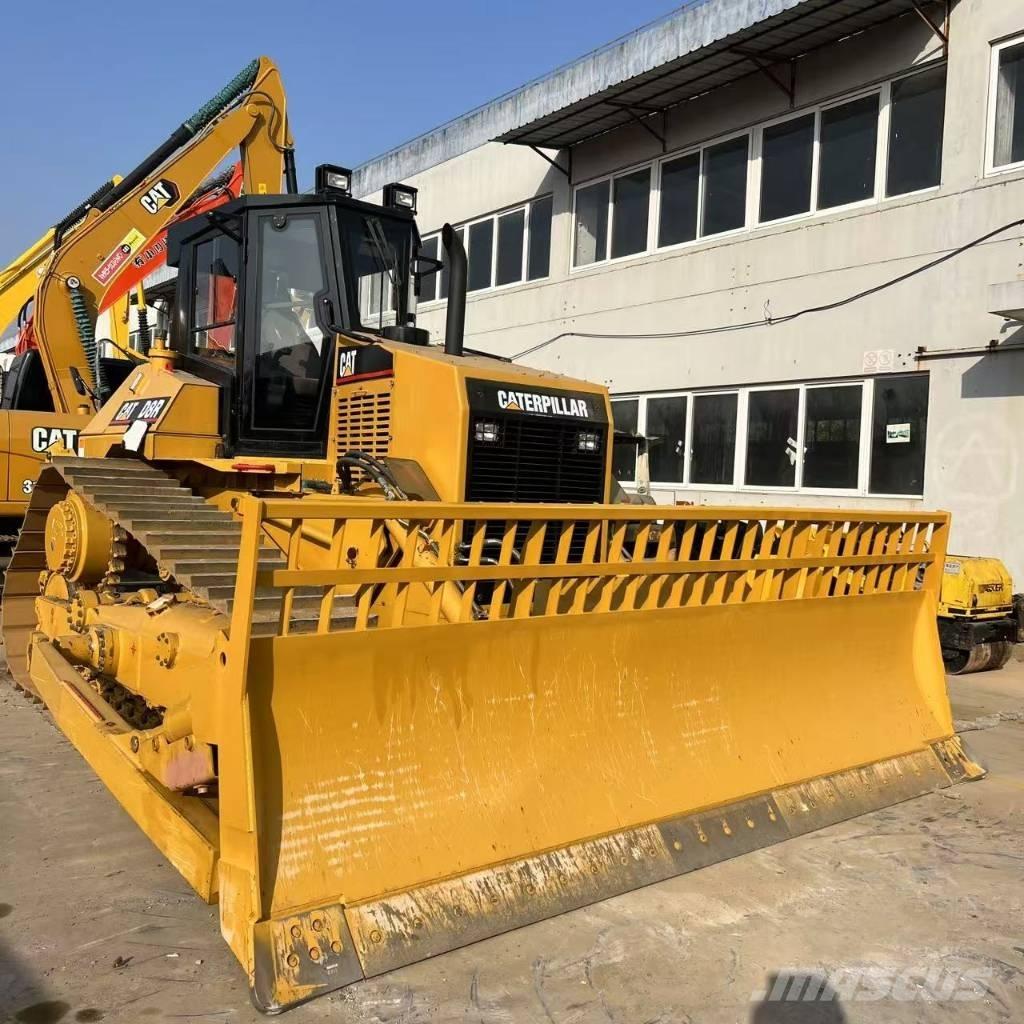 CAT D 8 R Верижни булдозери
