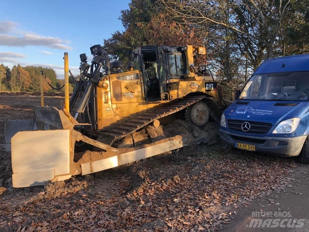 CAT D 6 T LGP Верижни булдозери
