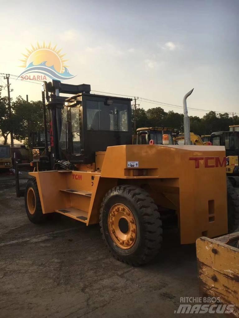 TCM FD 150 Дизелови камиони
