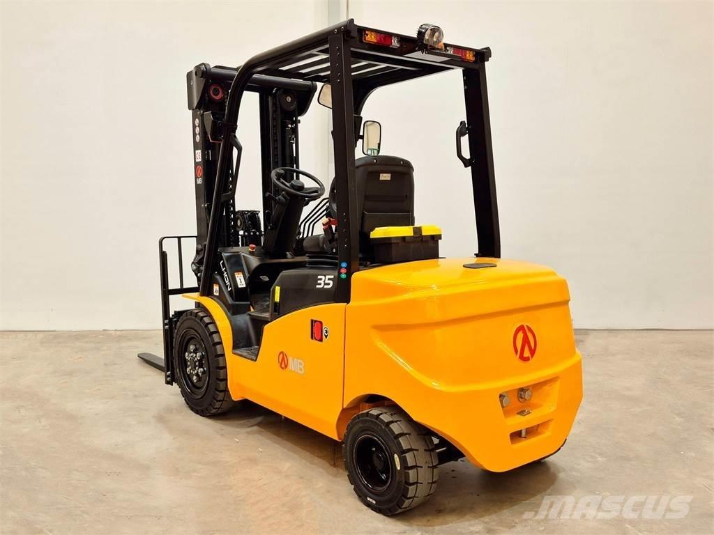  MB Forklift EFL353 Електрически вилични кари-повдигачи