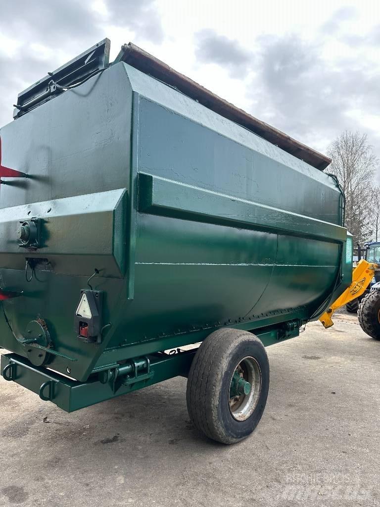 Keenan 170 BH Самоходни фуражири