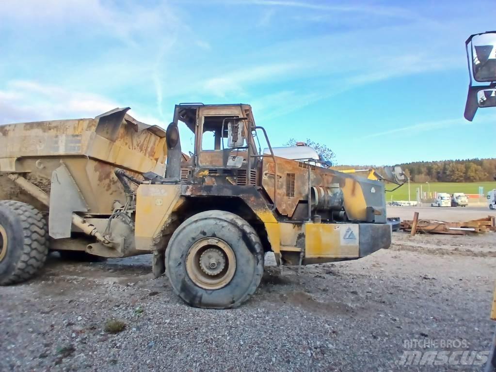Komatsu HM 300-2 Дъмпери/моторни превозни средства