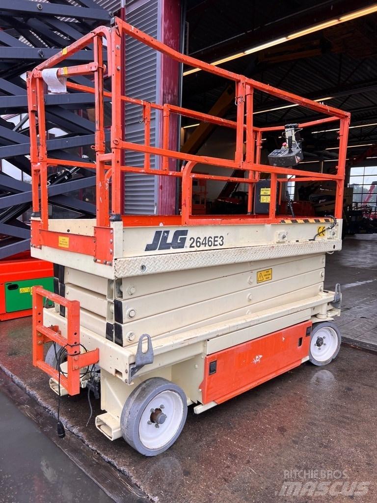 JLG 2646 E 3 Ножични работни платформи