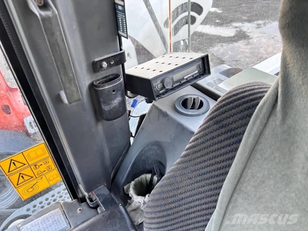 Liebherr L 544 Колесни товарачи