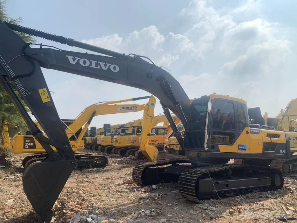 Volvo EC 240 Верижен екскаватор