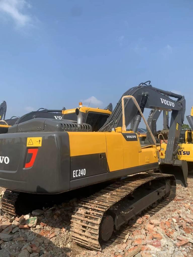 Volvo EC 240 Верижен екскаватор
