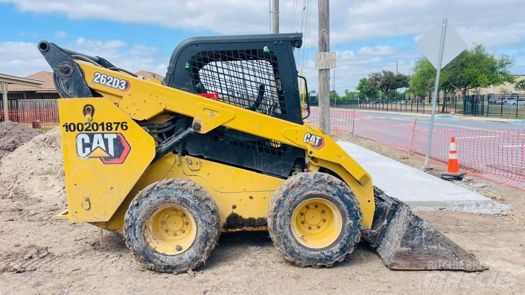 CAT 262D3 Мини товарачи
