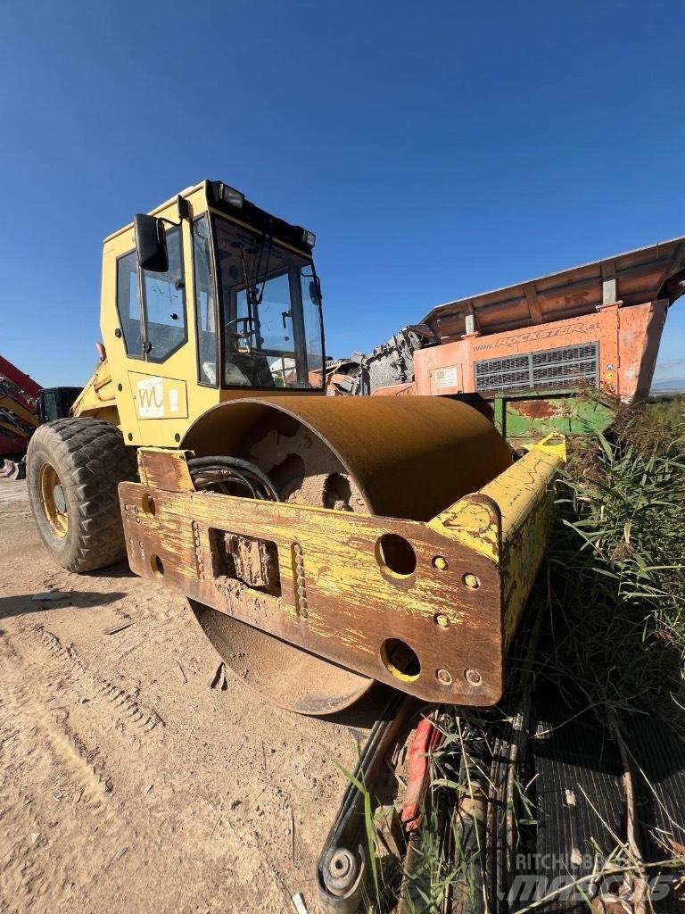 Bomag BW 211 D-3 Еднобарабанни ролки
