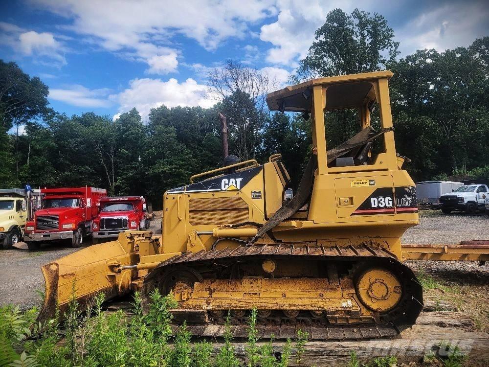 CAT D 3 G LGP Верижни булдозери
