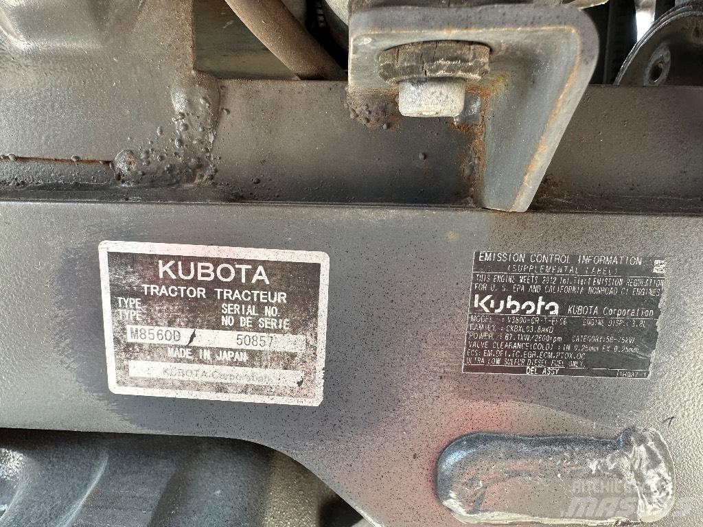 Kubota M8560 Трактори