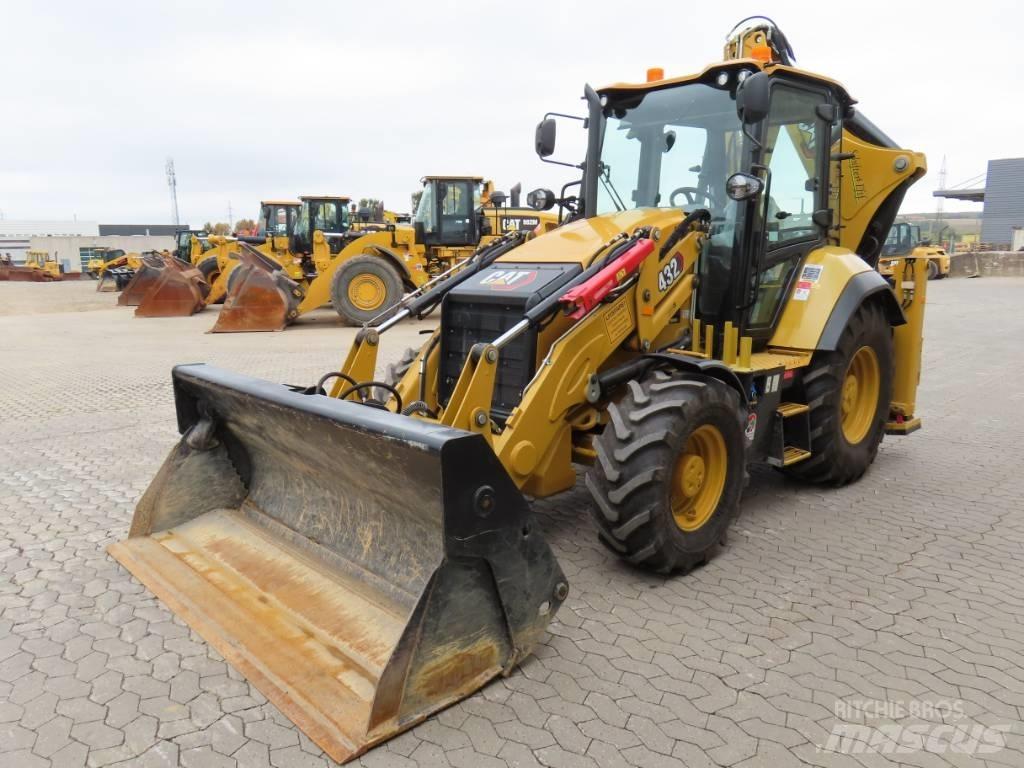 CAT 432 Товарач със заден ексватор