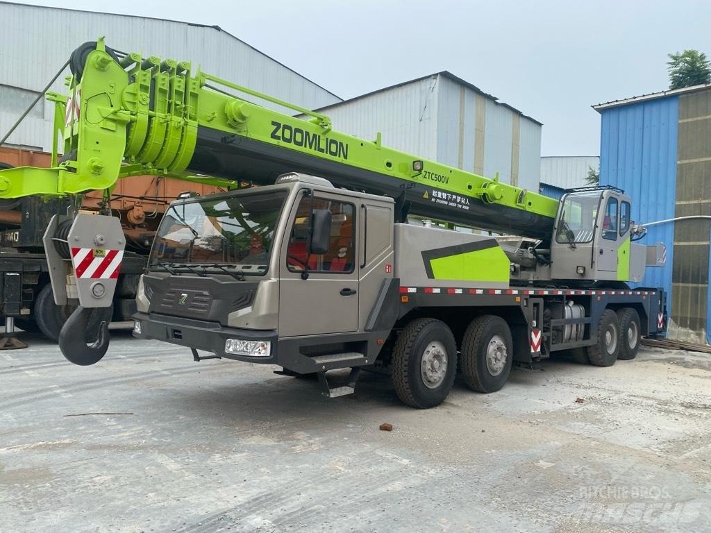 Zoomlion QY50V Всъдеходни кранове