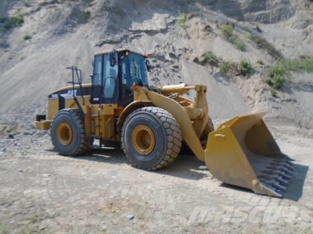 CAT 966 G Колесни товарачи