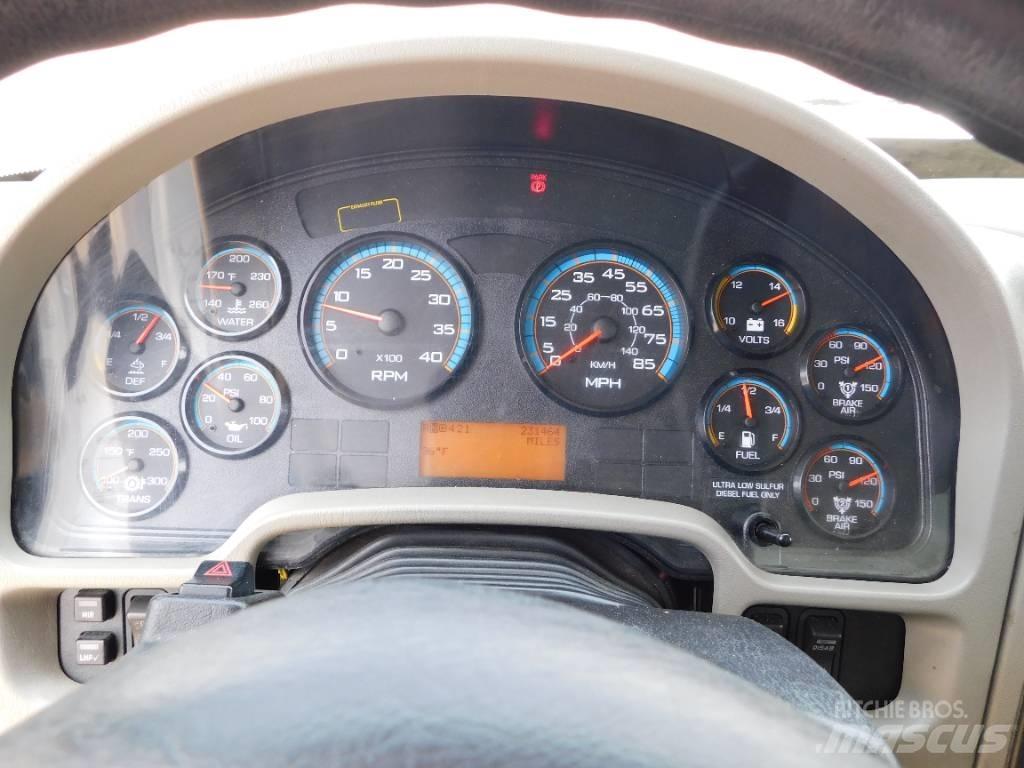 International 4300 Автофургони