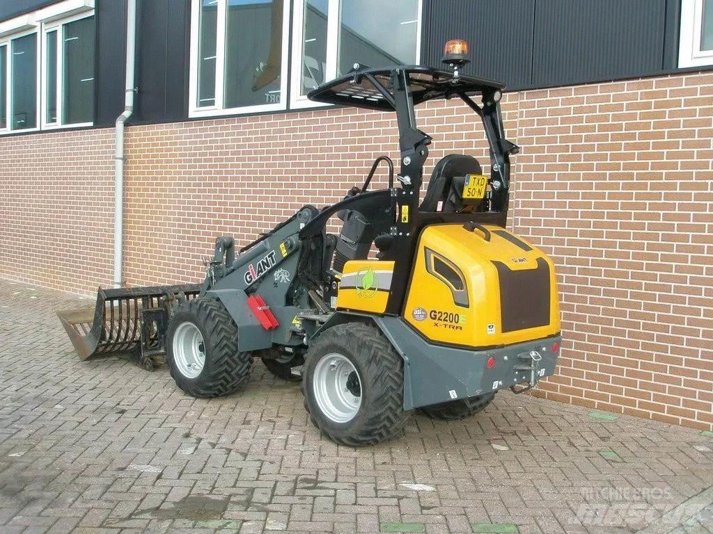 GiANT G2200E Мини товарачи