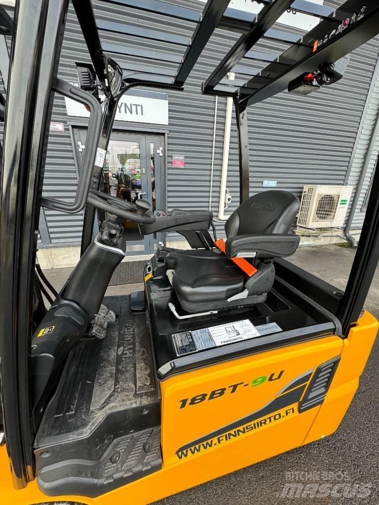 Hyundai 18BT-9U Електрически вилични кари-повдигачи