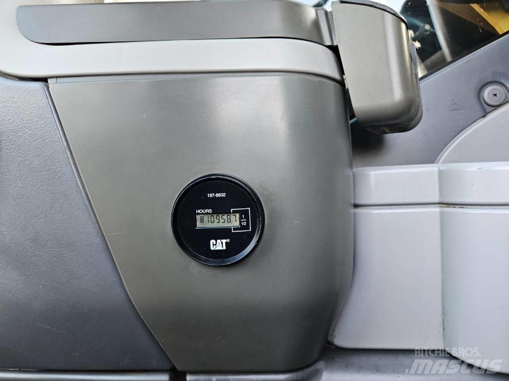 CAT 316D Колесни екскаватори
