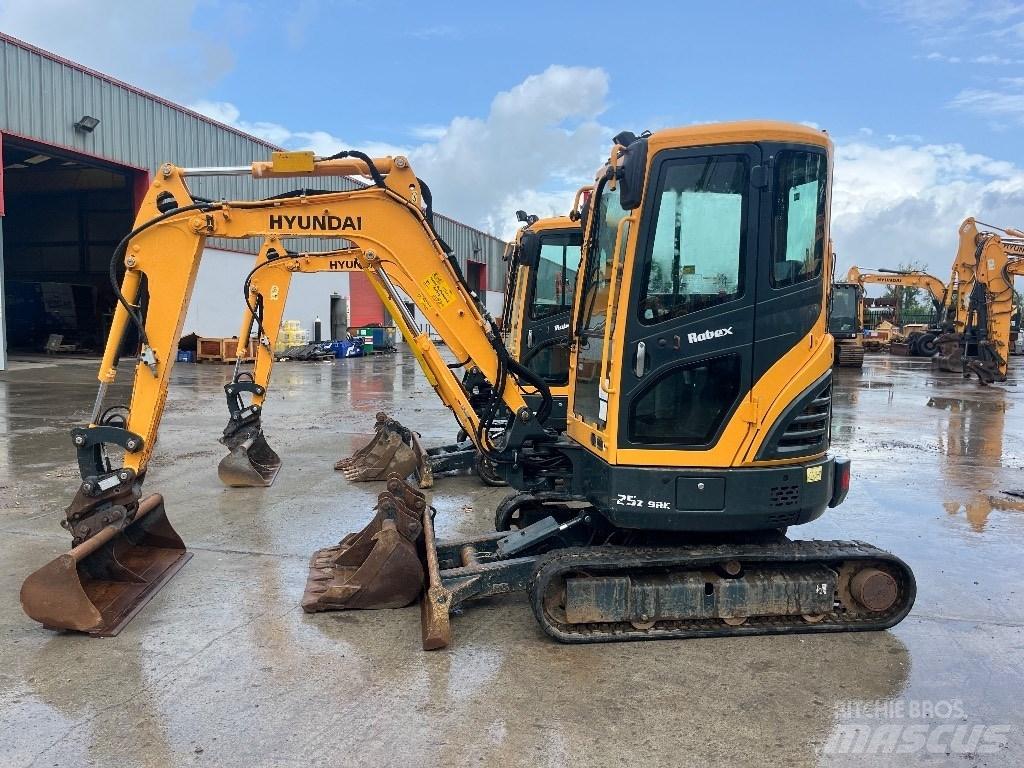Hyundai R25Z-9 AK Мини екскаватори < 7 т
