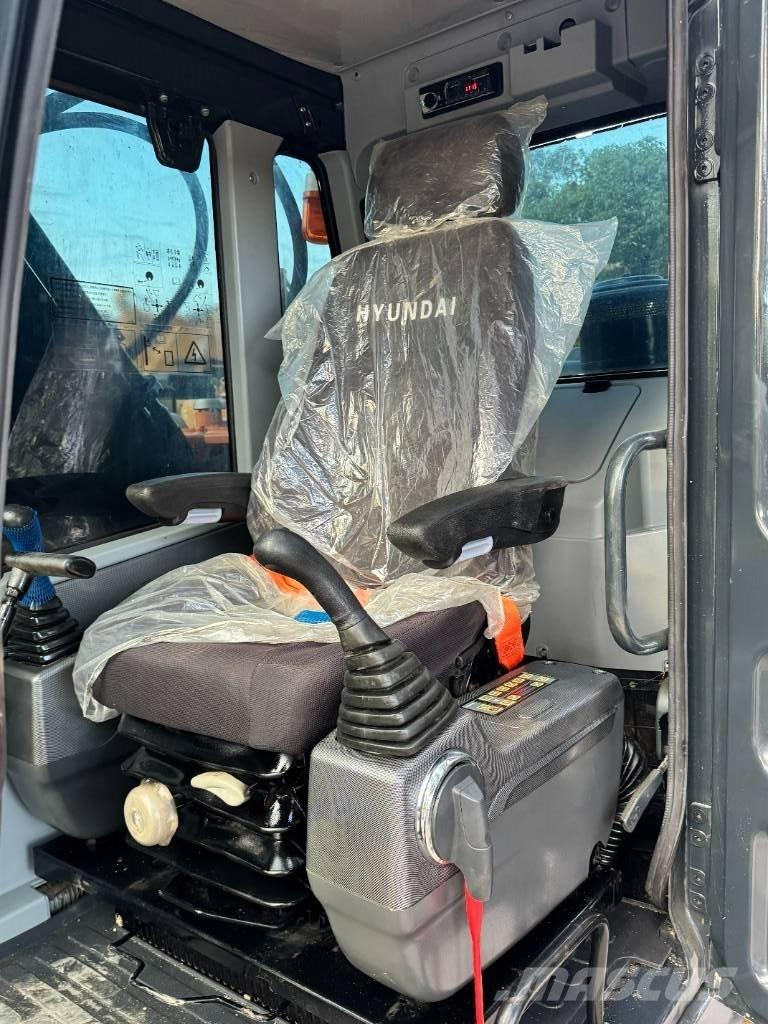 Hyundai 220HX Верижен екскаватор