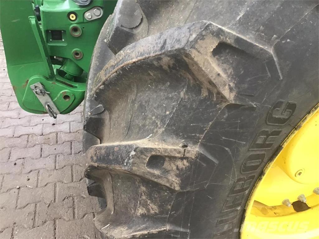 John Deere 7310R Трактори