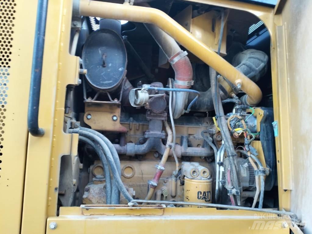CAT 160 M Грейдери
