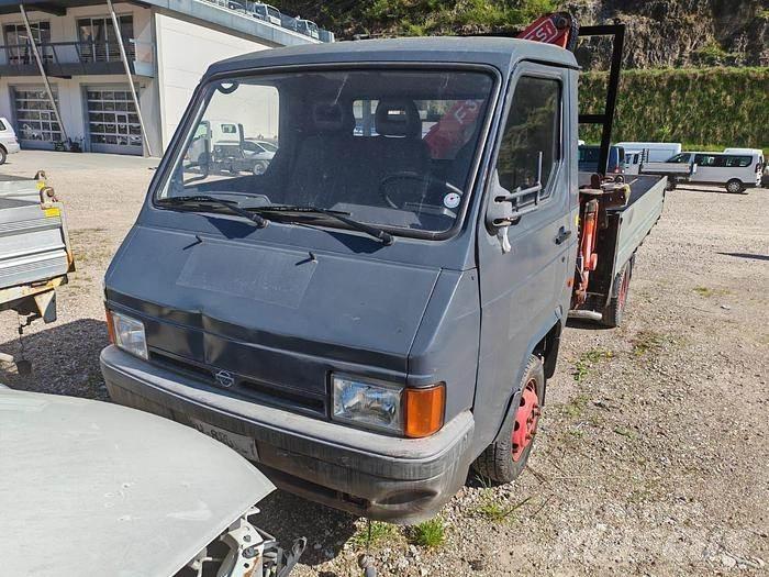 Nissan Trade Други