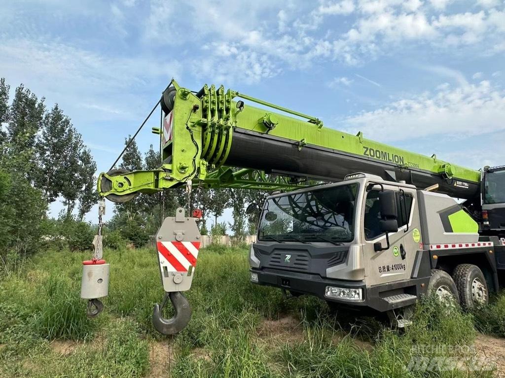 Zoomlion ZTC500A Всъдеходни кранове