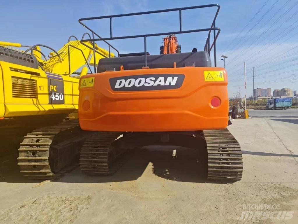 Doosan DX 300 Верижен екскаватор
