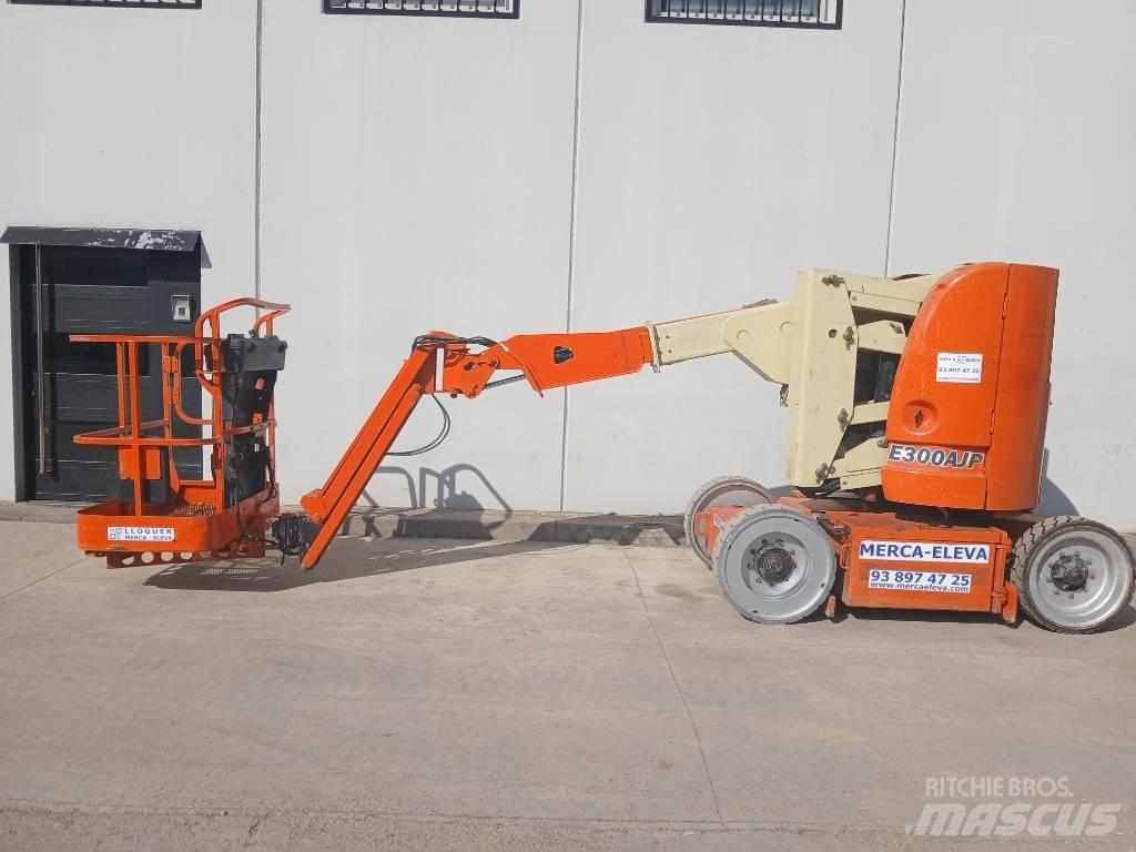 JLG E 300 AJ Съчленени стрелови подемници