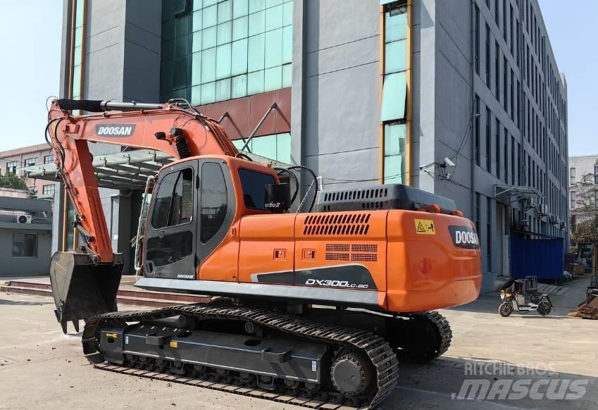 Doosan DX300 Верижен екскаватор