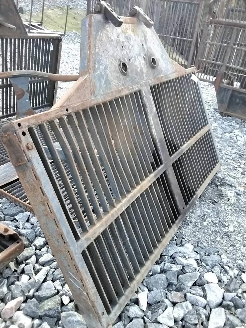 Valmet 840.3 Други компоненти