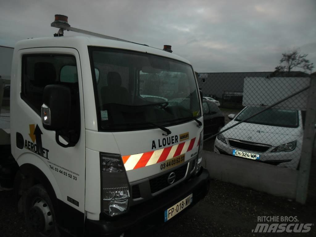 Nissan 35.15 Автовози
