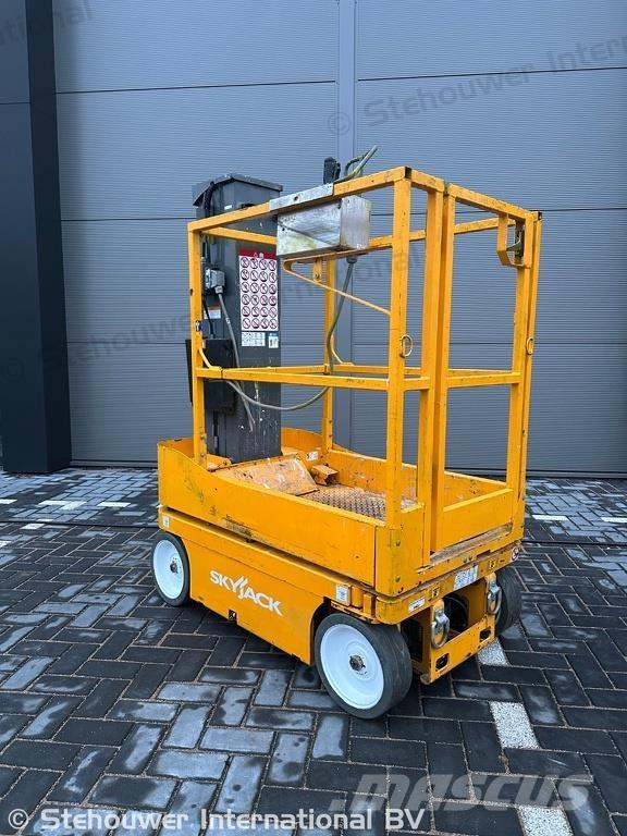 SkyJack SJ12 SJ 12 Други вишки и платформи