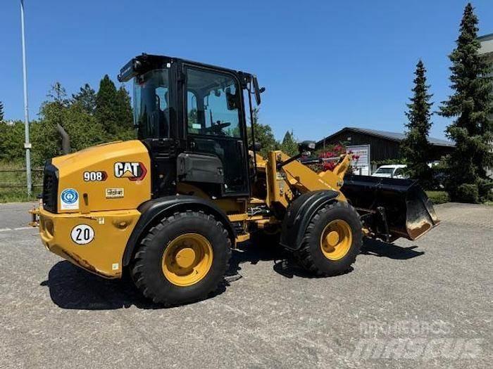 CAT 908 Колесни товарачи