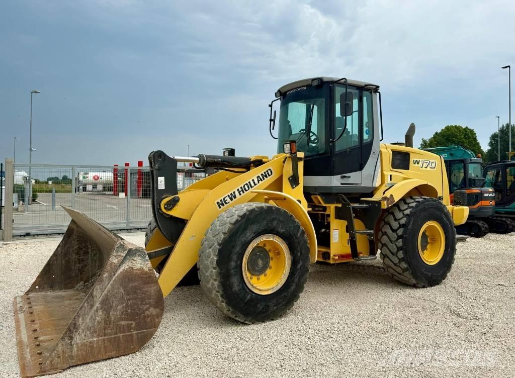 New Holland W 170 Колесни товарачи