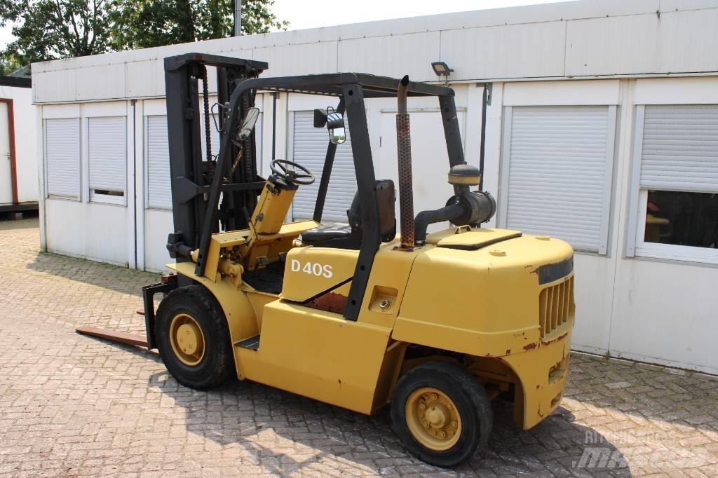 Daewoo D 40 S Дизелови камиони