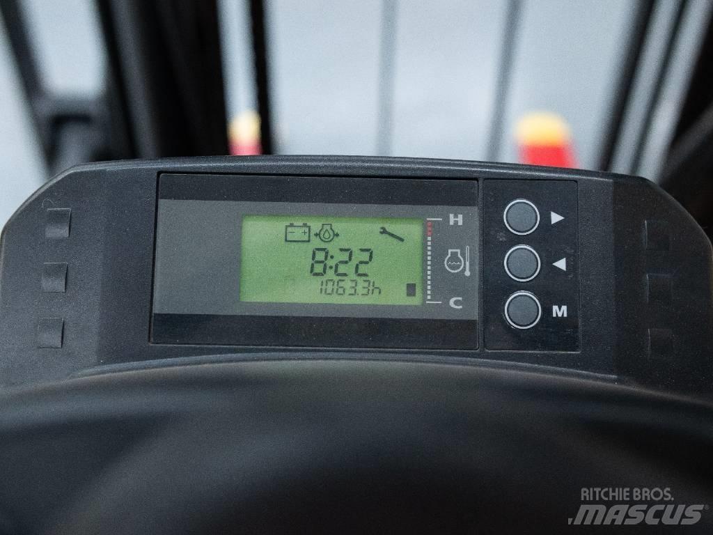 Hyster H2.5XT Камиони с АГУ