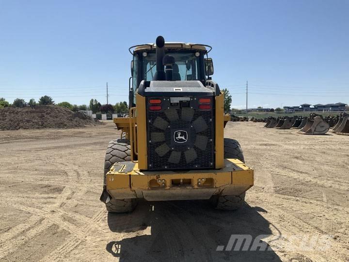 John Deere 624KII Колесни товарачи