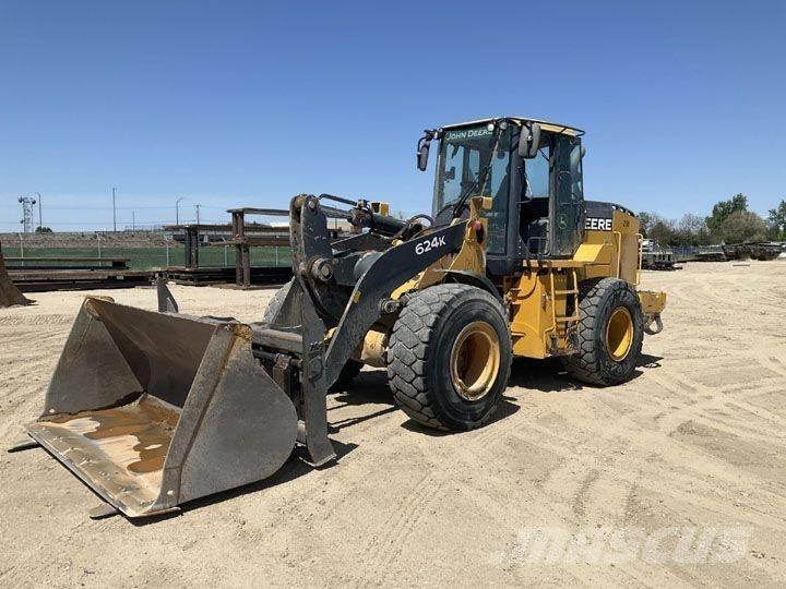 John Deere 624KII Колесни товарачи