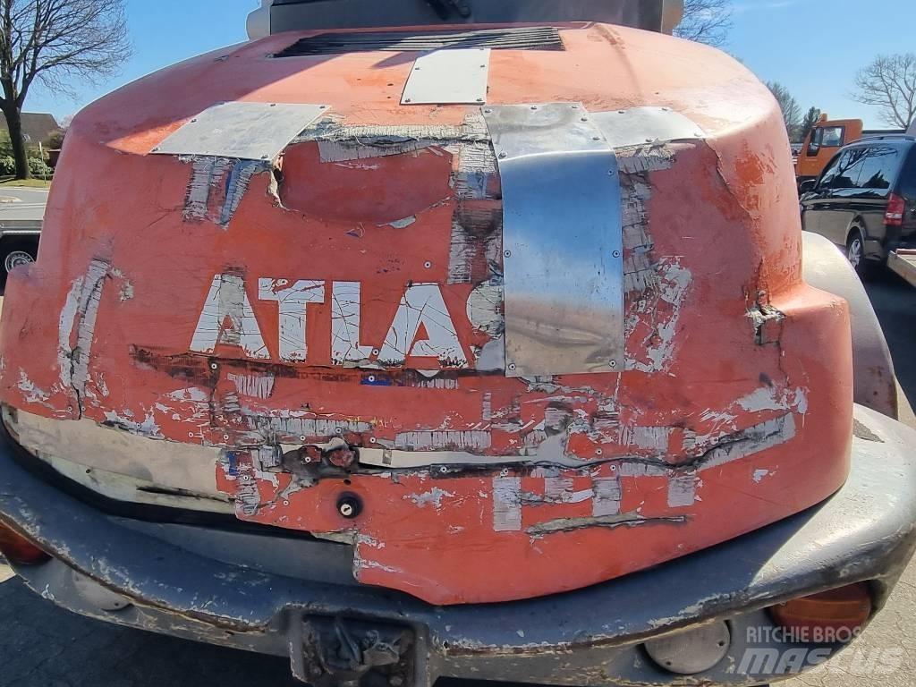 Atlas AR 95 Колесни товарачи