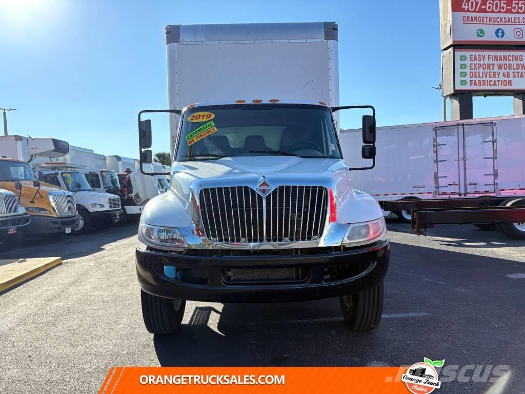 International 4300 Каросерии